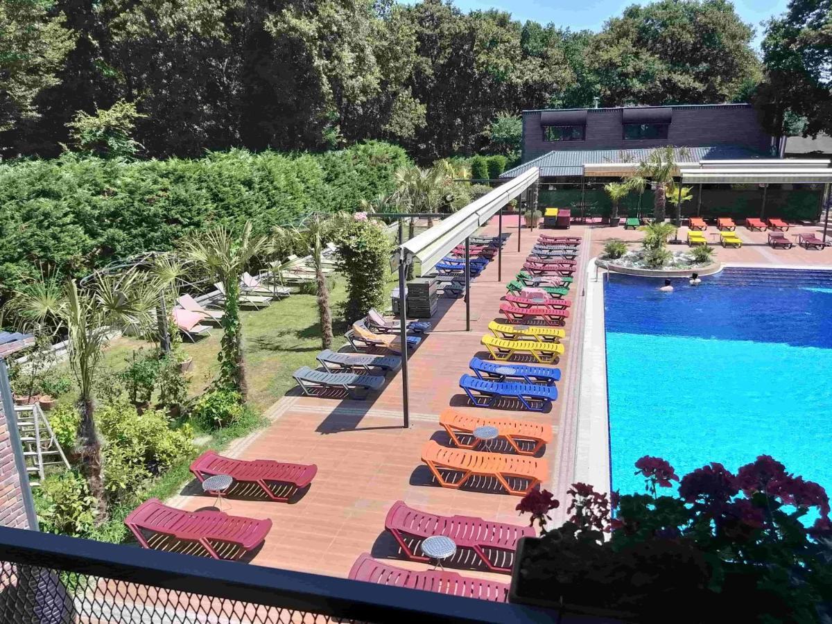 Green House Garden Park Hotel Cumhuriyet Buitenkant foto