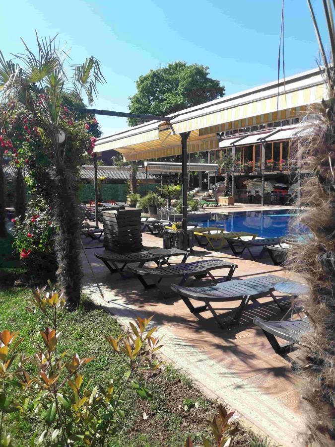 Green House Garden Park Hotel Cumhuriyet Buitenkant foto